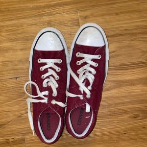Burgundy converse